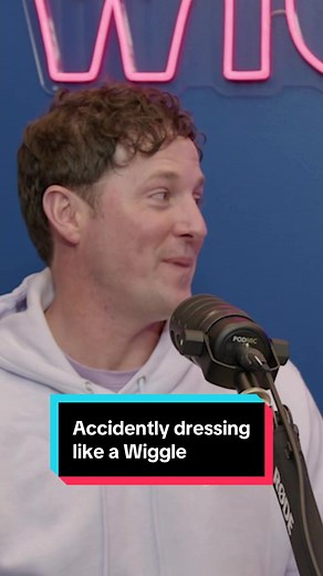 Accidental Wiggle Fashion Mishap at Mindy Pick-Up