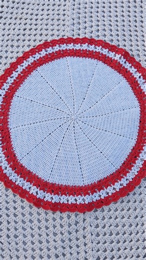 DIY Crochet Tablecloth (So Pretty!) 🧵🌸