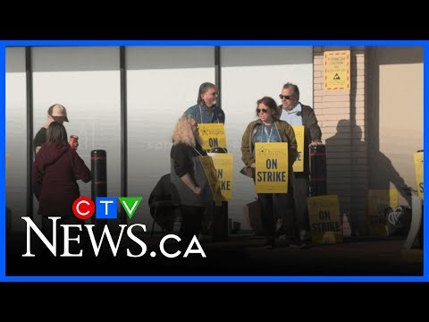 BCGEU members rallying in Vancouver