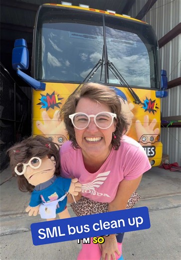 We got to clean the SML tour bus! This was pretty exciting for us. Have you spotted the bus and where at? SML #fyp #bus #cleaninglady #clean @SML