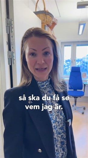 En putt räcker. Två puttar och politiken kommer fram.