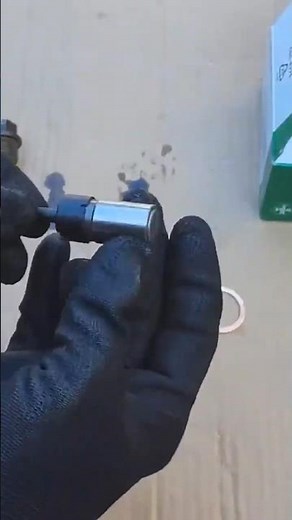 [Mini Cooper S R53] Replace timing chain tensioner #diy #mechanic #restauration #project #mini