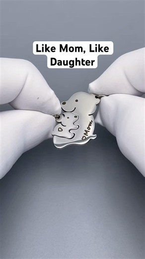 The Sweetest Gift for Mom! Matching Mother & Daughter Necklaces. #shorts #motherdaughter #giftideas