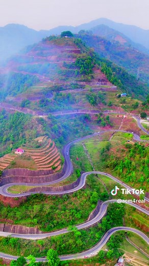 Sindhuli Gadhi is an historical fort and tourist attraction in central Nepal. Sindhuli Gadhi is famous for the battle between the then Gorkha Army and the British troop headed by Captain Kinloch. #fyp #sindhuligadi #nepalitiktokersfamily🇳🇵🇳🇵 #sindhuli #nepalroad #foryoupage