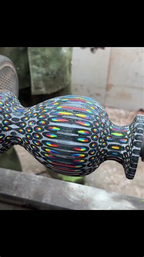 Create Stunning Vases with Rainbow Pencils and Epoxy