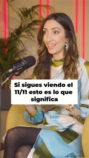 Judit Català on Instagram: "Hay gente que se ríe cuando hablas de numerología. Ver el 11:11 les parece una tontería. “Casualidad”, “supersticiones”... Pero si eres como yo, sabes que no es solo un número. Es ese instante en el que algo dentro de ti se detiene. Como si el universo te guiñara un ojo. Y lo curioso es que siempre aparece justo cuando más lo necesitas. Cuando dudas, cuando estás a punto de soltar, cuando necesitas una señal de que vas bien. Es una conversación silenciosa entre lo qu