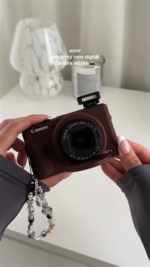 Canon G7X Mark III: Essential Accessories for Vloggers