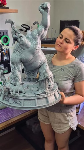 Agora sim, tudo pronto para iniciar a pintura desse diorama incrível de #godofwar feito em #Impressao3D. #3DPrinting #actionfigures #cyclop vs kratos