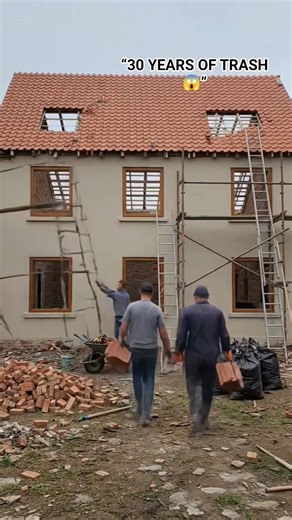 “This Hoarder House Was DISGUSTING 😱 Wait Till The End #shorts”