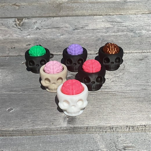 3d-printed Skull and Brain Clicker | Halloween Fidget | Keychain - Etsy