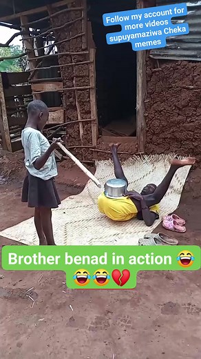 Brother benad in action 😂😂😂😂 #reelsviralシ #friendsfollowersViewers #moodchallengemoodchallenge #viralvideochallenge #cooking #friendshipgoals #comedy #funnymoments #funnyreels #lastborn Supuyamaziwa Cheka Memes | Supuyamaziwa Cheka Memes
