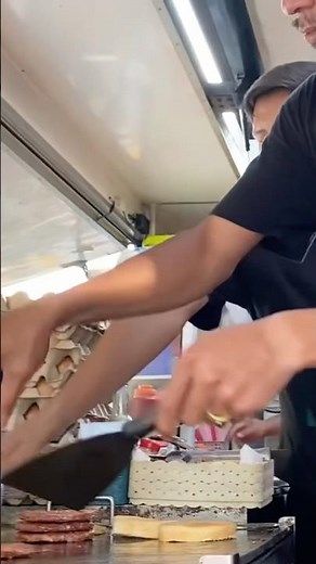 How Malaysia’s $1 Ramly Burger is Cooked on the Street