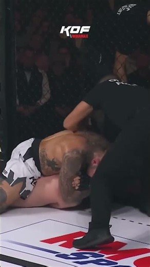 BBJ boxer getting DROPPED and the ring #boxing #boxingshorts