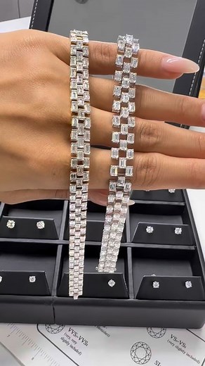 16 reactions | ✨ It’s tiiiiiime… Mariah unfroze, the lights are on,...