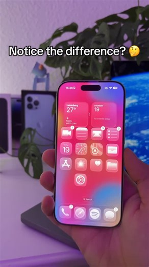 Tech Tips on Instagram: "A small but interesting detail in iOS 26: 🤩 Home Screen icons bounce more if you swipe up faster 00 Like and follow for more tips and tricks!! #apple #iphonetricks #newiphoneupdate #trend #fy #ios26 #newios"