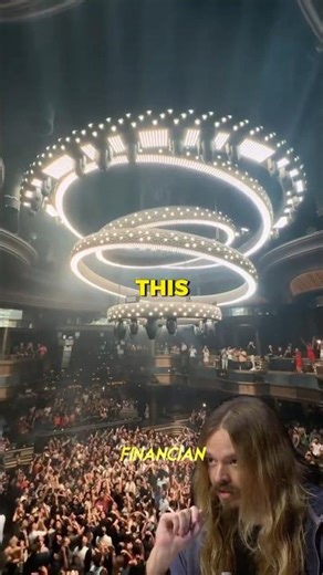 Why Young People Are Afraid To Dance At Clubs