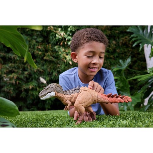 Buy Jurassic World Gigantic Thrashers Gorgosaurus Dinosaur Toy | Playsets and figures | Argos