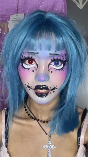 Emo Makeup Tutorial Inspired by 2008 Trends