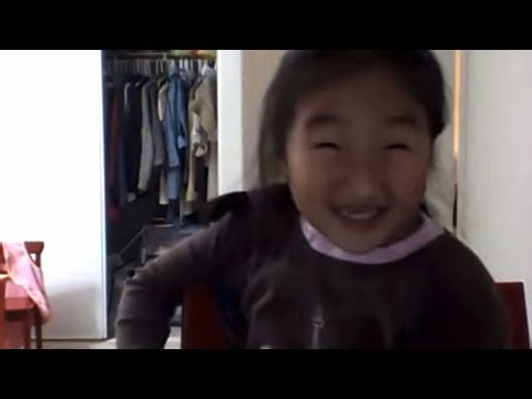 9 yr old roslyn’s kracie cookin poppin tutorial