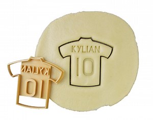 Football Shirt Cookie Cutter: Customizable With Name and Number