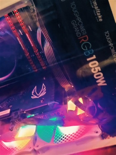 Powerful gear in small body damm ...... #itspecialist #pandamaranklang #klang #portklangselangor #pcsetup