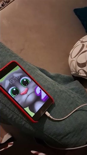 my phone turns into windows😭