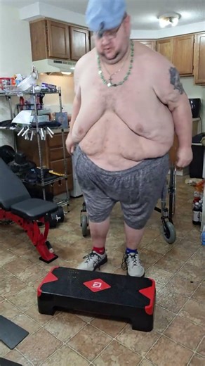 400LB MAN ATTEMPTS 300 SIT-UPS?! 😳💪 Heavy Lifting Night | Real Weight Loss Journey LIVE