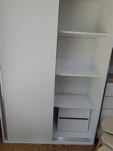 Mini dressing 🧡🤍 🌴مصممة خصيصا لتوالم غرفتك casa moderna 07 Biskra 📌 07.94.47.75.39 . . . . . . . . . . . #dressing #dressingroom #bedroom #خزانة #biskra🔥🌴