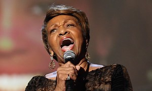 Cissy Houston et l'histoire du fou rire d'Elvis Presley