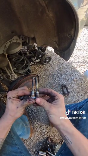 Nissan Rear Brake Pad Replacement: DIY Guide