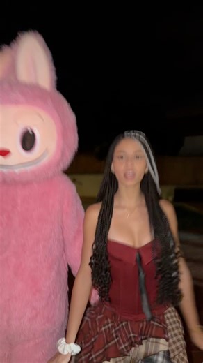 Mi Labubu gigante 😱 | Larissa kimberlly