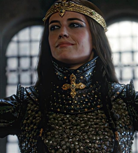 The Real Queen 🔥 | Camelot | Song - Montagem Ritmada (Slowed) #edit #shorts