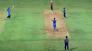 Dhoni's six to win the World Cup