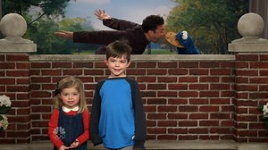 So cute! Jimmy Fallon and ‘Sesame Street’ photobomb little kids
