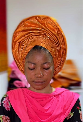 How to Tie Round Gele with Sego Fabric: Step-by-Step Tutorial