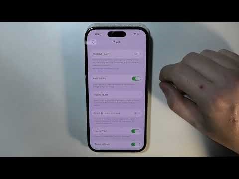 iPhone 17 - How to Turn On Off Reachability One Handed Mode (iOS 26)