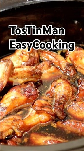 EASY Slow Cooker Chicken Wings ~ Only 2 Ingredients!