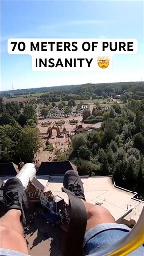 Would You Ride This FREEFALL TOWER?! ⬇️ | Holidaypark / Plopsaland Deutschland | Freefall Tower🤩​