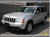 Pictures of Silver Jeep Grand Cherokee Laredo