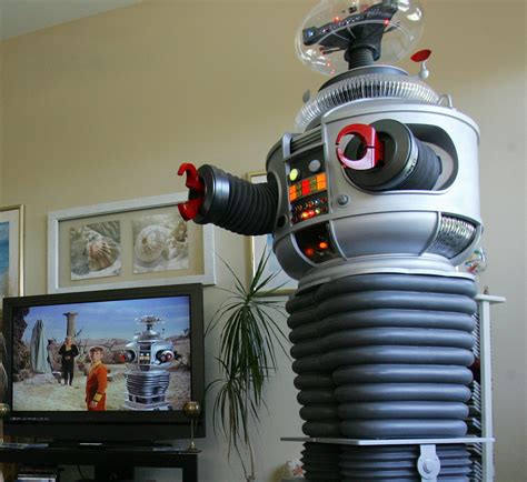 Images of Lost In Space Robot Replica