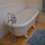 Pictures of Old Fashioned Claw Foot Tub