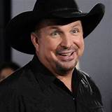 Can I Sell My Garth Brooks Tickets Pictures