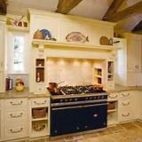 Pictures of Kitchen Stove Hoods Design