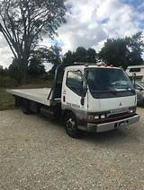 Pictures of Mitsubishi Tow Truck For Sale
