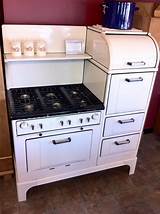 Pictures of 1930s Gas Stove