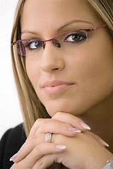 Pictures of Round Semi Rimless Glasses