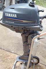 Pictures of Yamaha 4 Stroke Outboard Gas In Oil
