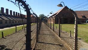 Auschwitz survivors leave death camp