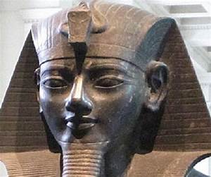Amenhotep III Biography - Facts, Childhood, Family Life &amp; Achievements