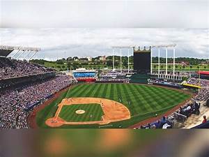 4 Kc Royals Tickets With Parking Pass Gavel Roads Online Auctions